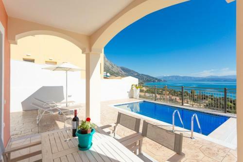 Akti Barbati Villa Ena
