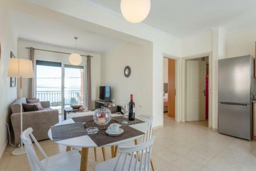 Akti Barbati Villa Tria