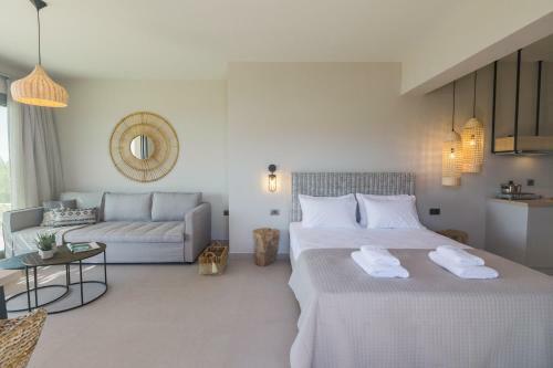 Grand Blue Beach Apartments & Suites