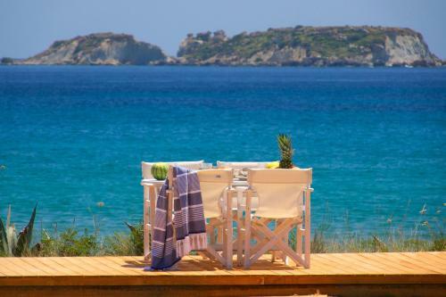 Grand Blue Beach Apartments & Suites