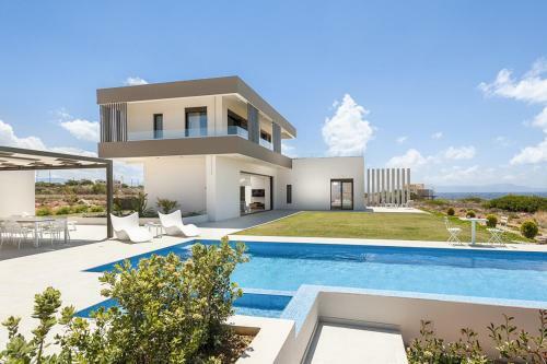 Stavros Villa Sleeps 10 With Pool Air Con And Wifi