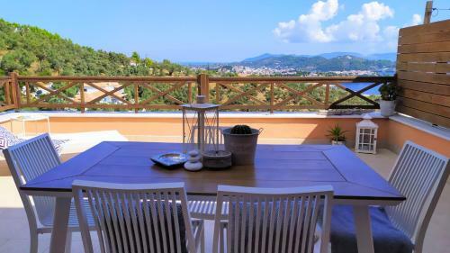 2b Luxurious Villa Io, With Private Pool And Stunningt Sea Views