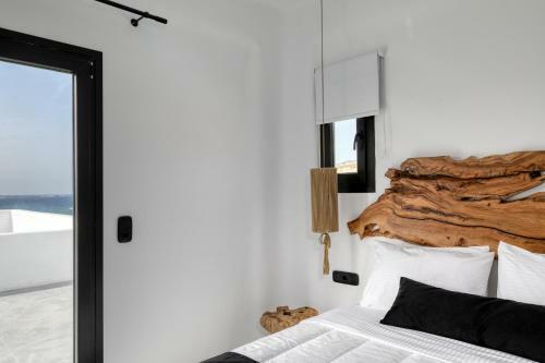 Hotel Ftelia Black Villas