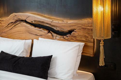Hotel Ftelia Black Villas