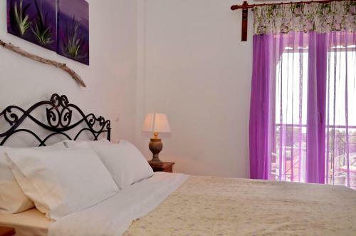 Hostal Manos Studios