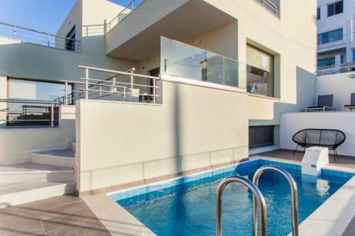 Apartamento Luxurious Rikas Villa