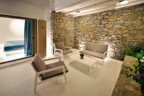 Elia Villa Sleeps 5 With Pool And Air Con