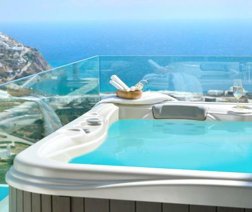 Villa In Elia Sleeps 14 Includes Swimming Pool And Air Con 8