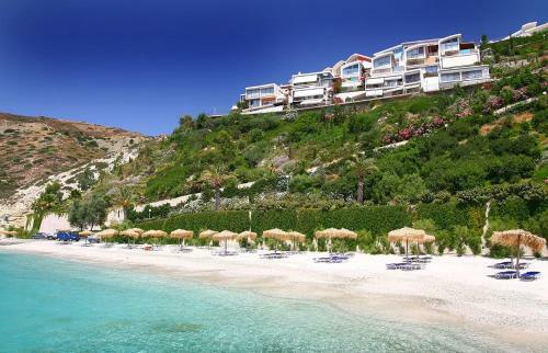 Apartamento Theseus Sea Side Studio With Private Beach!
