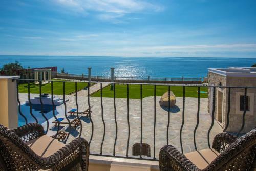 Villa Kastello Kalliste, Wine Dark Sea Villas