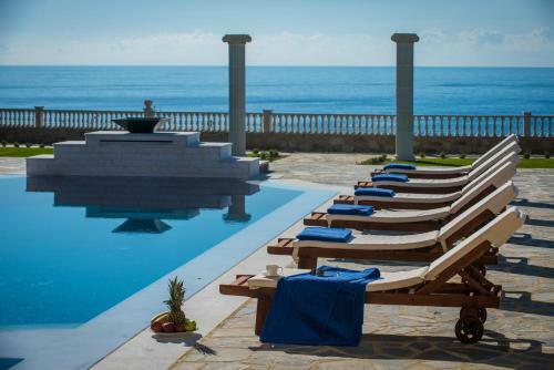 Villa Kastello Kalliste, Wine Dark Sea Villas