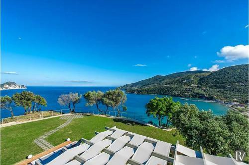 Limni Keriou Villa Sleeps 8 Wifi