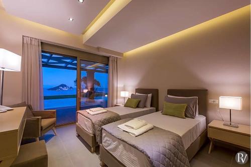 Limni Keriou Villa Sleeps 8 Wifi