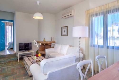 Tersanas Luxury Three-bedroom Villas