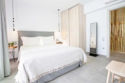 Rachi Sea View White Villa