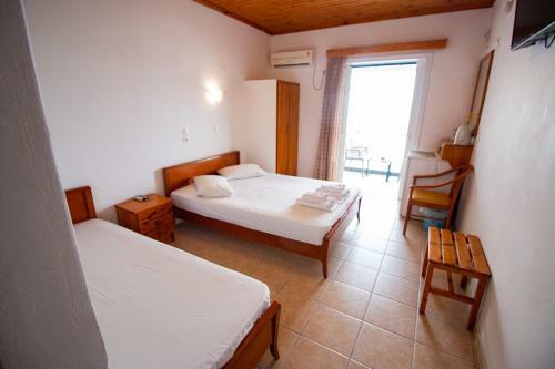Hotel Nikiana Beach Resort