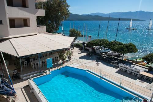 Hotel Nikiana Beach Resort