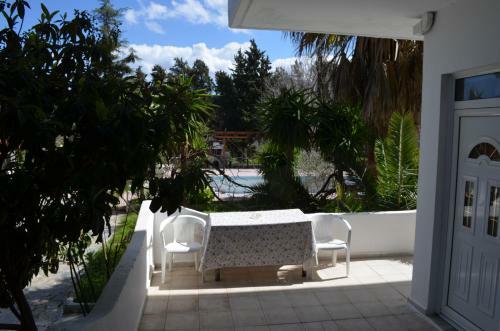 Apartamento Artemis Studios - Pool And Garden