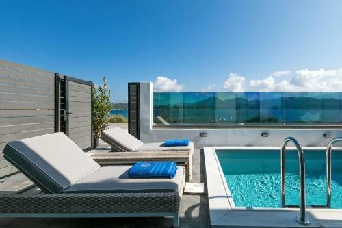 Exclusive Lefkada Villa Private Pool Outdoor Jacuzzi Sea View Vasilikis