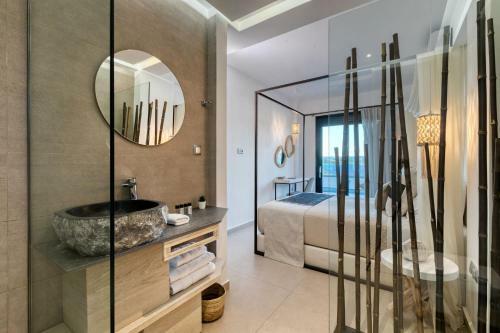 Exclusive Lefkada Villa Private Pool Outdoor Jacuzzi Sea View Vasilikis