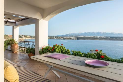 Tersanas Villa Sleeps 9 With Pool And Air Con
