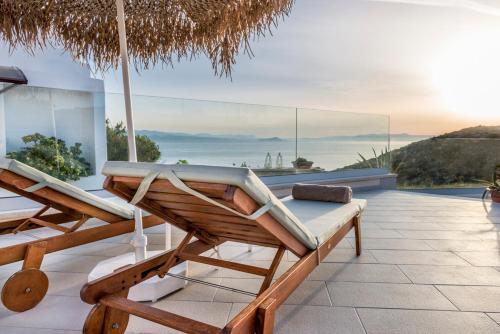Tersanas Villa Sleeps 9 With Pool And Air Con