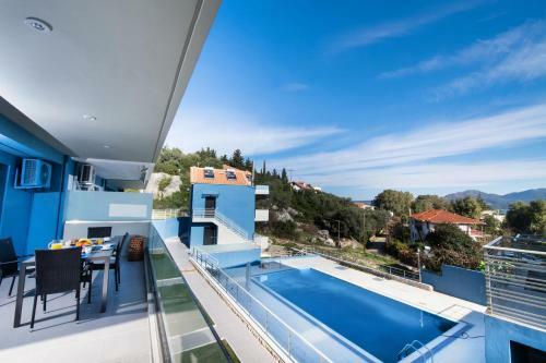 Endless Blue Luxury Apartment
