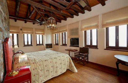 Black Diamond Luxury Unique Villa Pelion