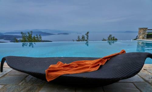 Black Diamond Luxury Unique Villa Pelion