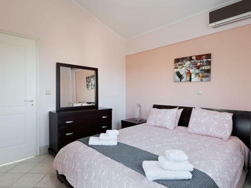 Enchanting Villa In Chalcis With Terrace