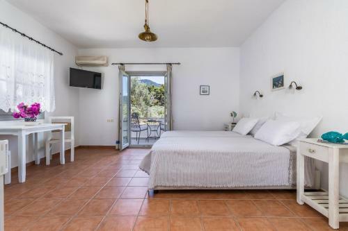 Hostal Stamatiou Estate