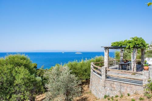 Hostal Stamatiou Estate