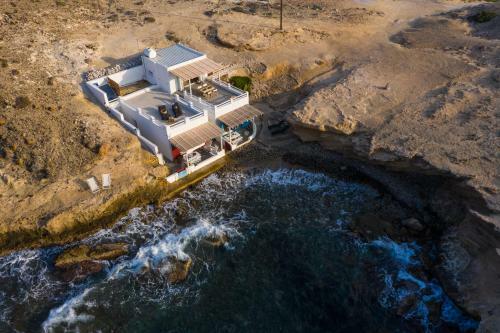 Aqua House