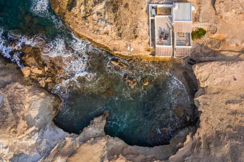 Aqua House