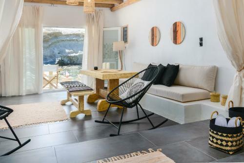 Aqua House