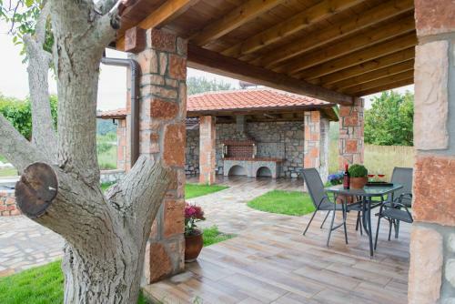 Villa Patiria House