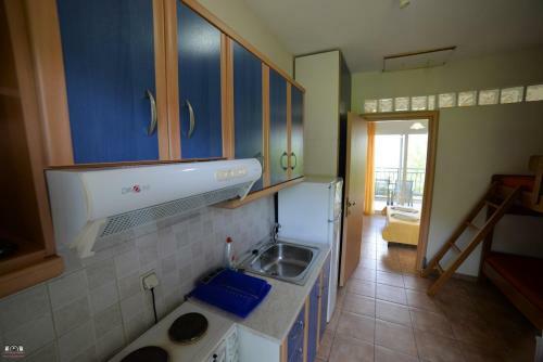 Hostal Ziourkas Apartments