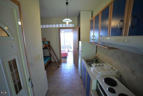Hostal Ziourkas Apartments