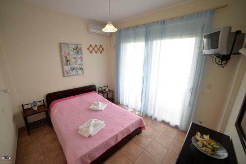 Hostal Ziourkas Apartments