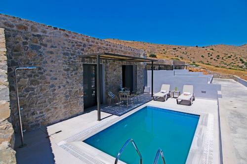 Varkotopi Villas