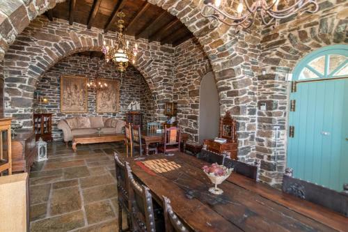 Amazing Location At Panousa Home 1