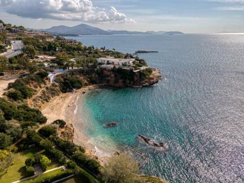Luxurious Beachfront Villa Maira