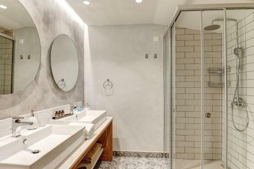 Hotel Anemolia Parga Suites