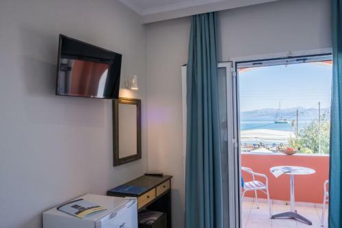 Bed & Breakfast Christina Beachfront Rooms