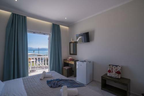 Bed & Breakfast Christina Beachfront Rooms