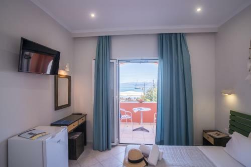 Bed & Breakfast Christina Beachfront Rooms