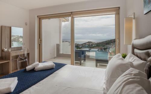 Luxurious Nel Mar Villa