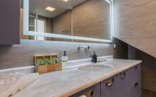 Luxurious Nel Mar Villa