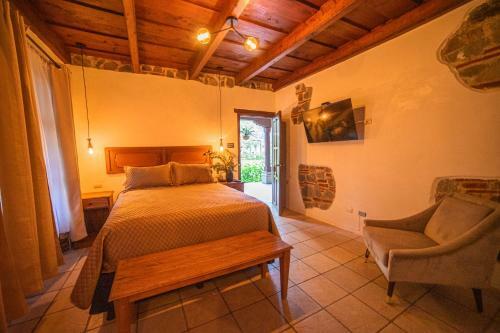Hotel Cacique Real