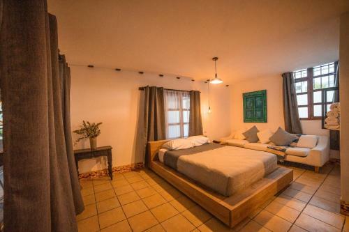 Hotel Cacique Real